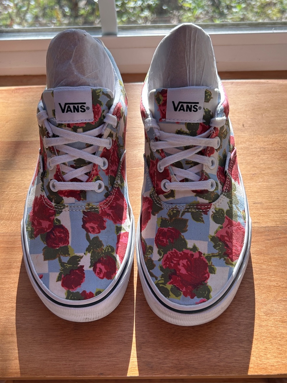 Vans Low-Top Rose Checkerboard Sneakers - Light Blue & Red - Picture 2 of 9